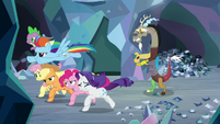 Main ponies and Spike make their escape S9E25