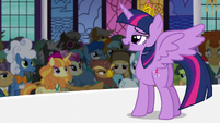 Princess Twilight addressing the crowd S5E10