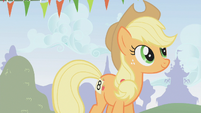 A happy Applejack.