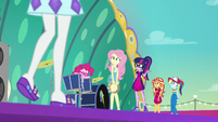 Rarity approaching her friends on stage EGSB