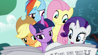 Rarity points out an article about Mayor Mare S5E19