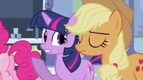 Twilight find her S3E12