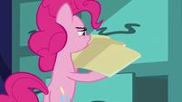 Pinkie Pie takes out several pie files S7E23