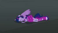 Twilight pony form on the ground EG