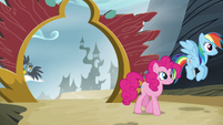 Gabby watches Pinkie and Rainbow leave Griffonstone S6E19