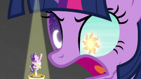 Giant Twilight with sun and moon in her eyes S7E10