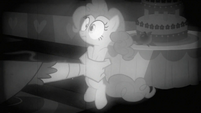 Gustave grabbing Pinkie S2E24