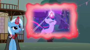 Trixie showing a flashback of Twilight using her magic to defeat an Ursa Minor S3E05