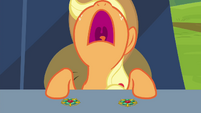 Applejack crying -I can't!- S4E22