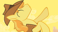 Braeburn shouts Appleloosa! S1E21