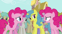 Pinkie Pie clone claiming herself to be the real Pinkie Pie S3E03