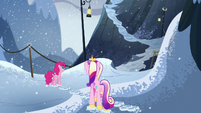 Pinkie and Cadance in the snow S5E11