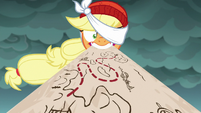 Pirate Applejack tugging on the map S6E22