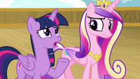 Twilight Sparkle "that's not right" S7E22