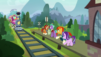 Friendship Express returns to Sire's Hollow S8E8