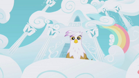 Gilda sees Pinkie Pie for the first time S1E05