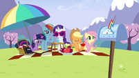 All the ponies are waiting beside Rainbow Dash's mailbox?