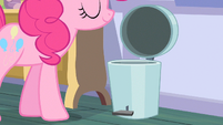 Pinkie Pie happy progress S2E13