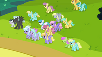 Ponies about to fly away S2E22