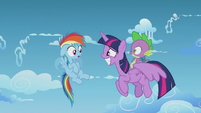 Rainbow Dash notices Twilight is an Alicorn S5E25