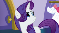 Rarity looking up at Sassy Saddles S5E14