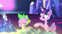 Spike looking annoyed at Twilight Sparkle S7E15