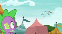 Spike watching the Wonderbolts perform S6E7