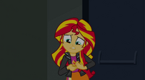 Sunset Shimmer twiddling her fingers EG2