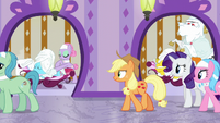Applejack continues to follow Spa Worker S6E10