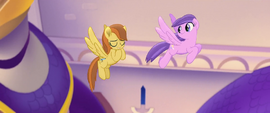 Pegasus mare praising Twilight Sparkle MLPTM