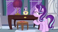 Starlight Glimmer -instead of talking about it- S7E10