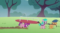 Super-strong filly helps with merry-go-round S5E18