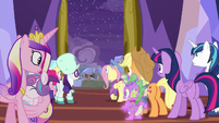 Twilight and company see Rainbow and Discord MLPBGE