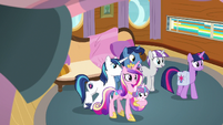 Twilight and her family leaving their cabin S7E22