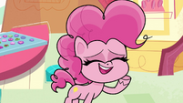 Pinkie Pie "all aboard for badge city!" PLS1E7a