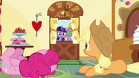 Pinkie and Applejack hear and see Twilight S5E22