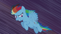 Rainbow Dash flying through castle S4E03