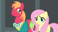 Fluttershy with a scrunchy face S4E14
