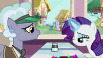 Rarity feeling lonely in the jewelry store S9E19