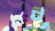 S05E15 Rarity komplementuje Wind Ridera