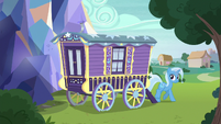 Trixie stepping out of the wagon S8E19