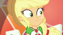 Applejack looking worried to the right CYOE8a