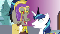 Discord wearing Shining's helmet S4E26