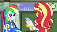 Rainbow Dash confused EG3