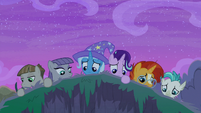 Starlight and friends peek into the canyon S9E11