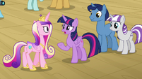 Twilight Sparkle "how'd he know that?" S7E22