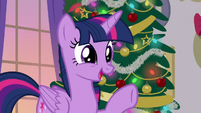 Twilight Sparkle "putting aside differences" S8E16