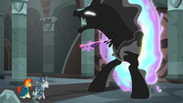 Twilight escapes from the Pony of Shadows S7E26