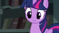 Twilight notices the friendship journal S4E25