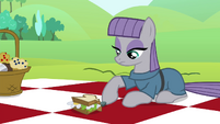 Maud pushing Boulder S4E18